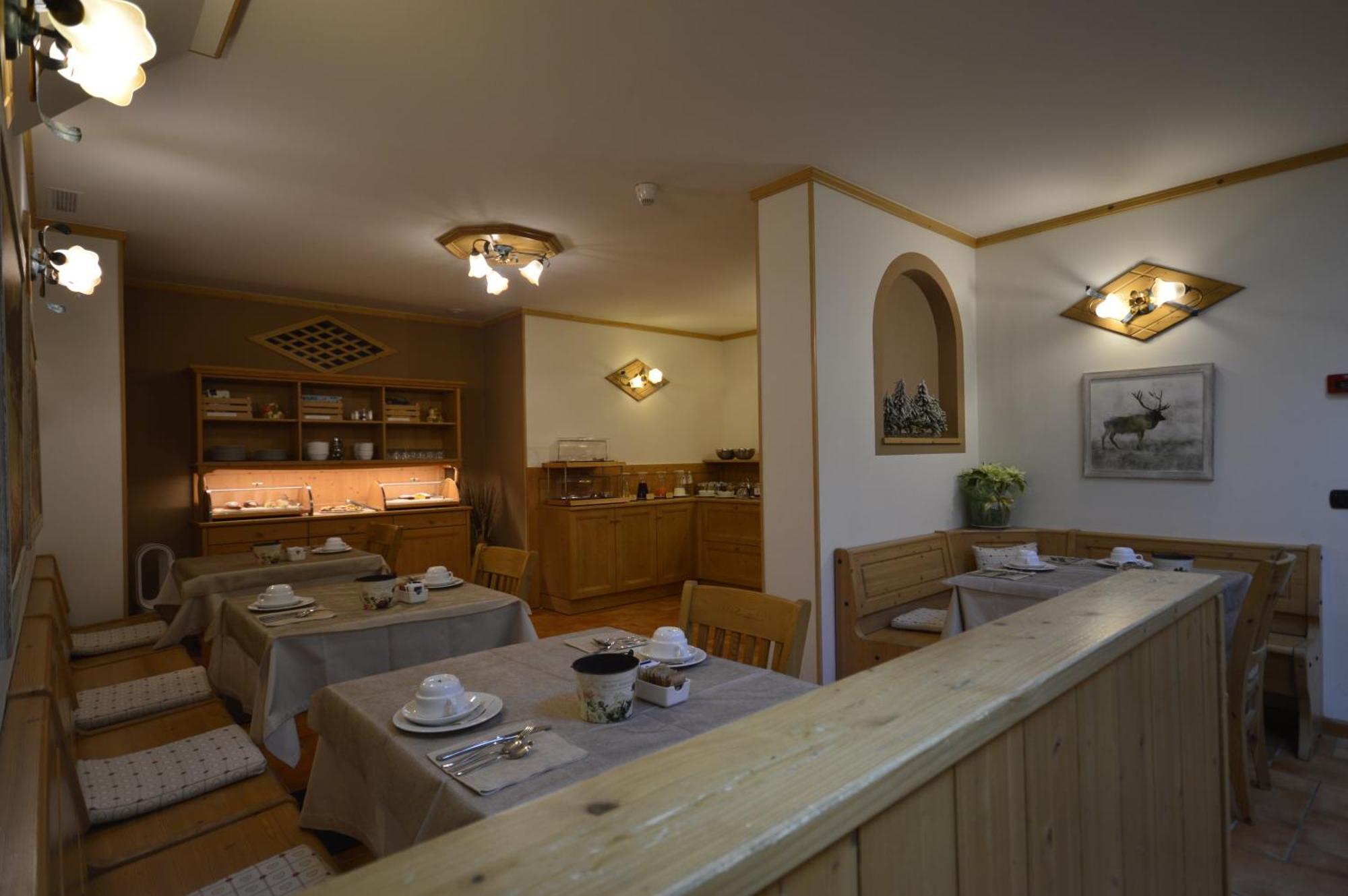 Hotel Garni Sant'Antonio Con Spa Madonna Exterior foto